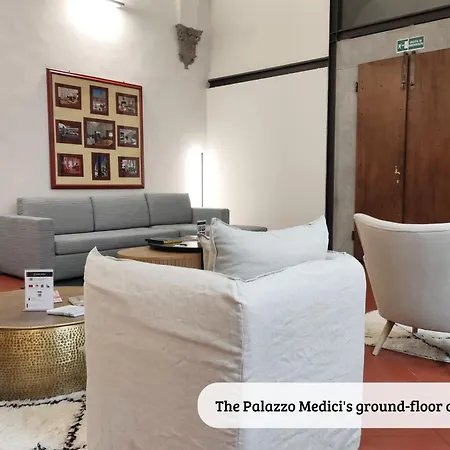 Apartment Buonarroti Big With Terrace In Oltrarno *